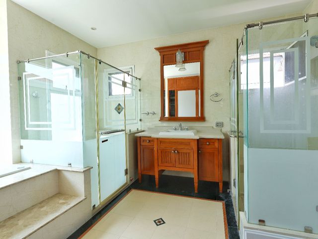 place photo 48