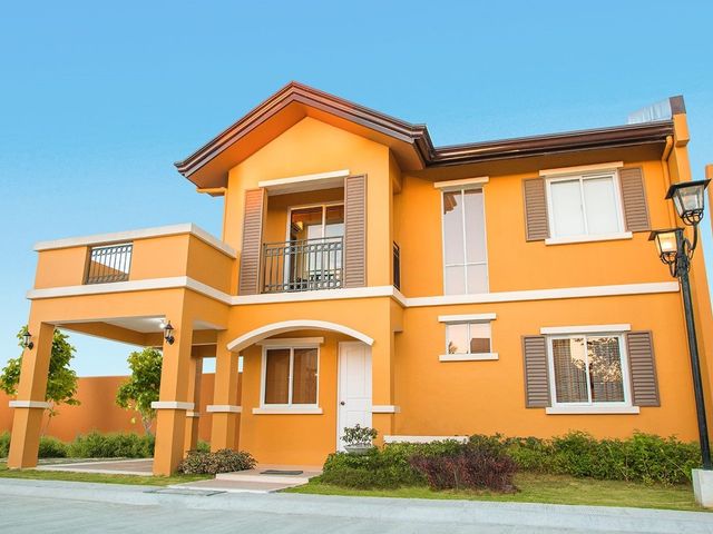 5-Bedroom House in CAUAYAN, ISABELA