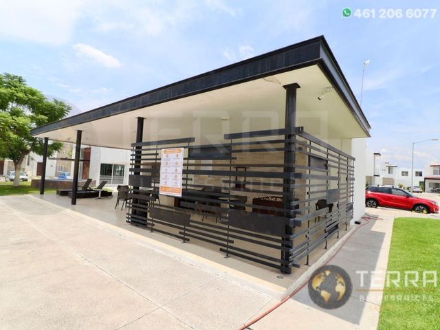 place photo 32