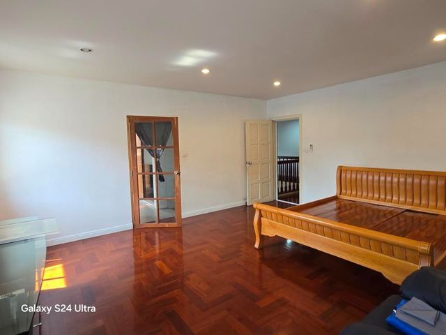 place photo 50