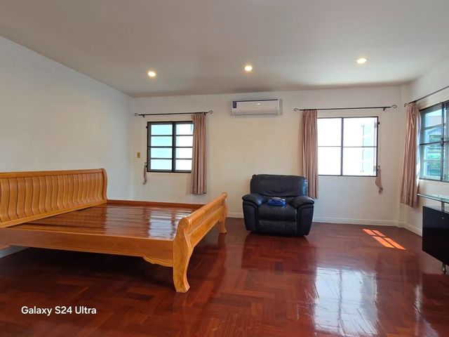 place photo 56
