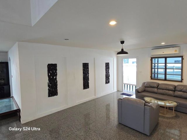 place photo 61