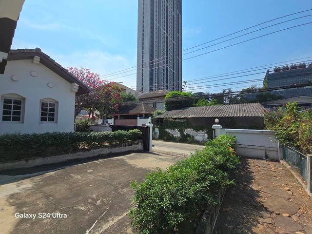 place photo 90