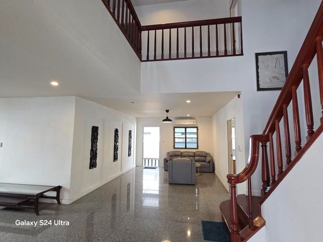 place photo 94