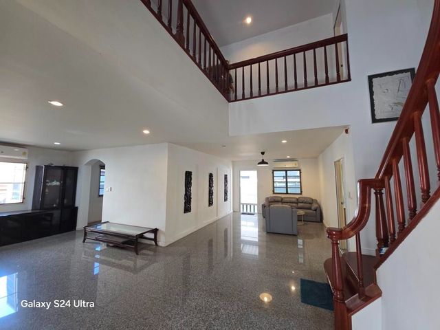 place photo 96