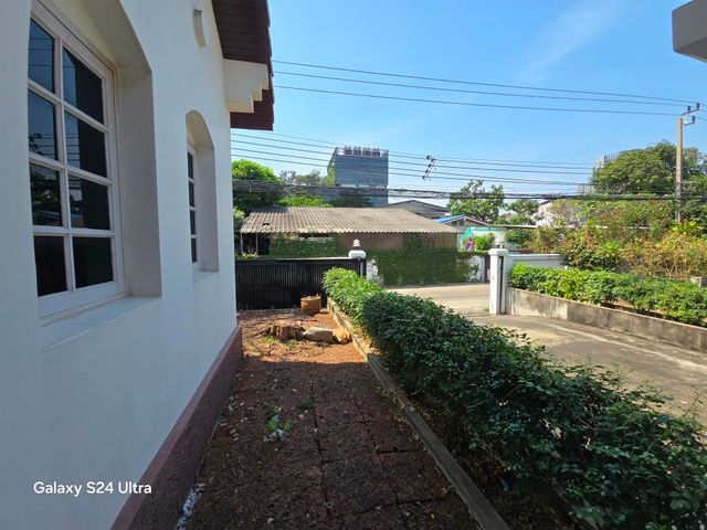place photo 98