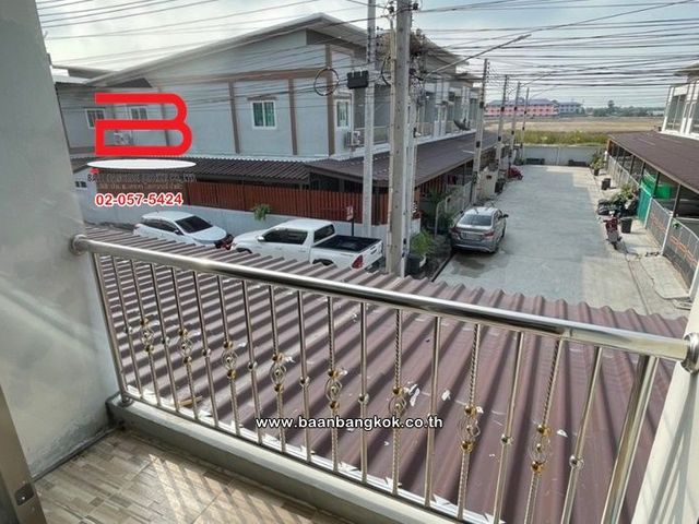 place photo 11