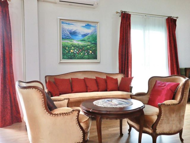 place photo 80