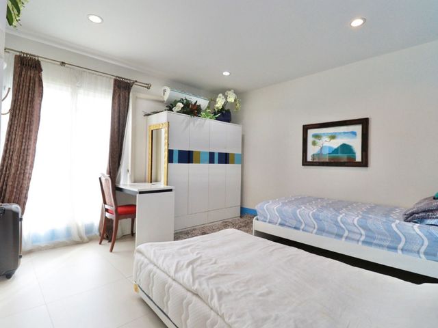 place photo 53