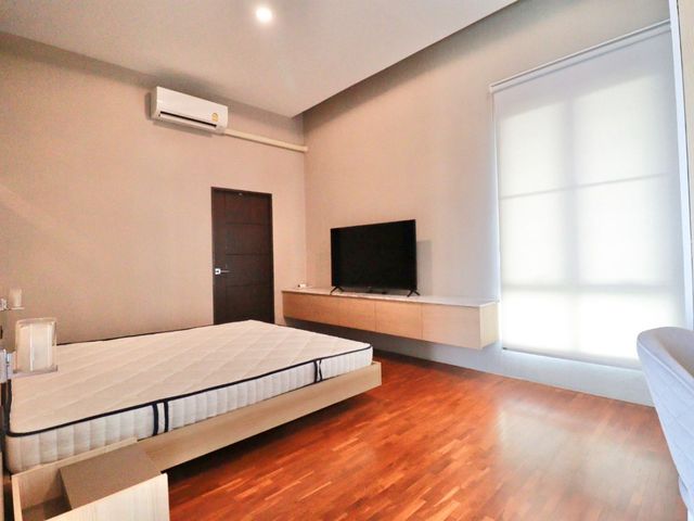 place photo 105