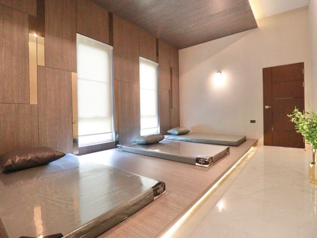 place photo 98