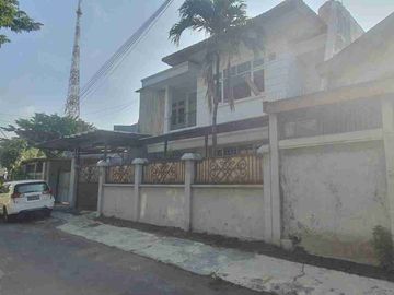 Di jual rumah Darmo permai Utara