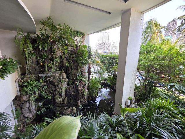 place photo 70
