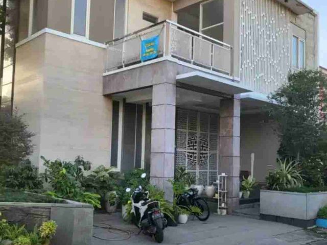 *Dijual rumah mewah siap huni wisma Bungurasih waru sidoarjo*