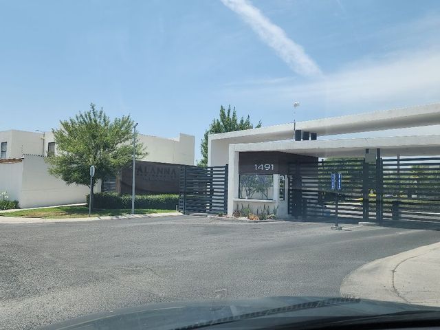 place photo 64