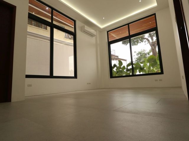place photo 50