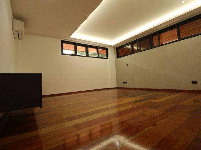 place photo 59