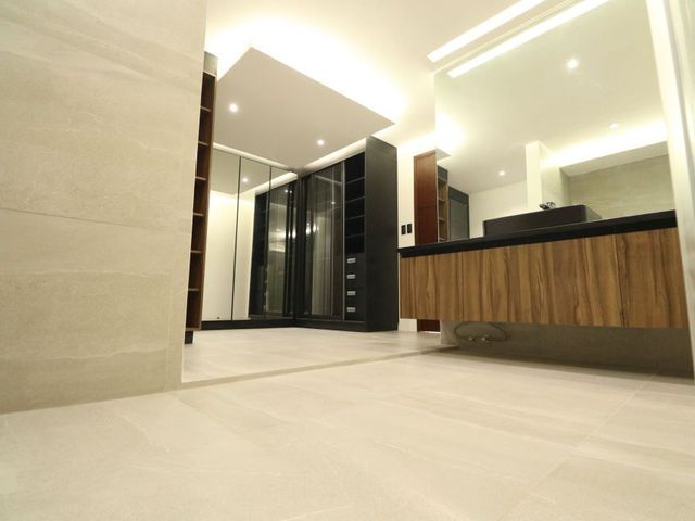 place photo 71