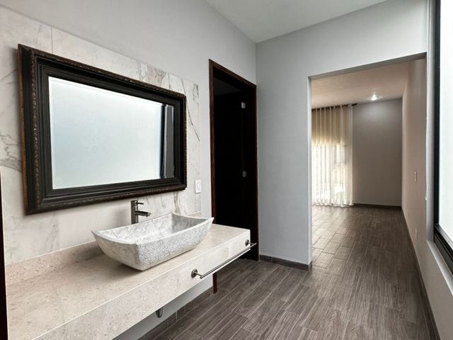 place photo 42