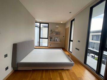 place photo 53