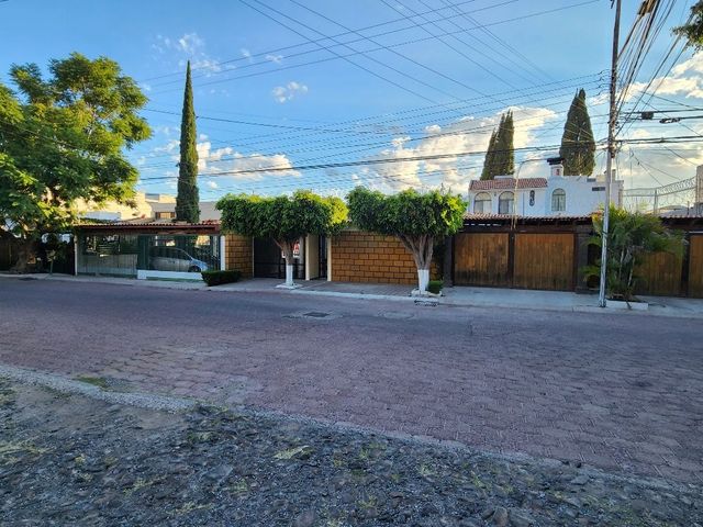 place photo 51