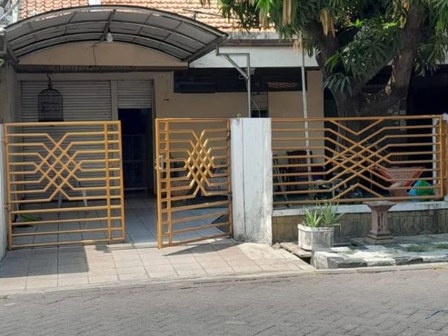Dijual Rumah 3 lantai SHM di Tenggilis Timur Surabaya