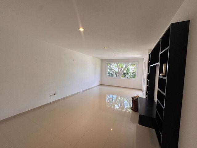 place photo 69