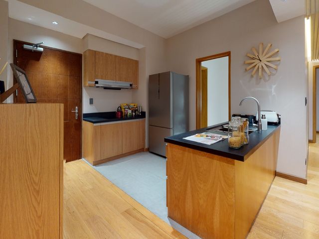 place photo 79