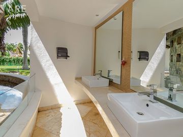 place photo 34