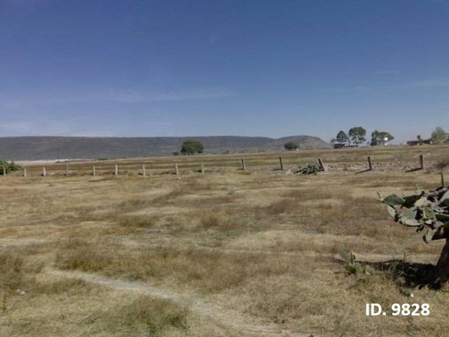 TERRENO EN VENTA EN HUEHUTEOCA CON ESPUELA DE FFCC