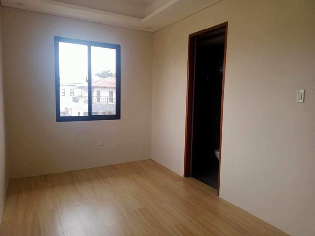 place photo 54