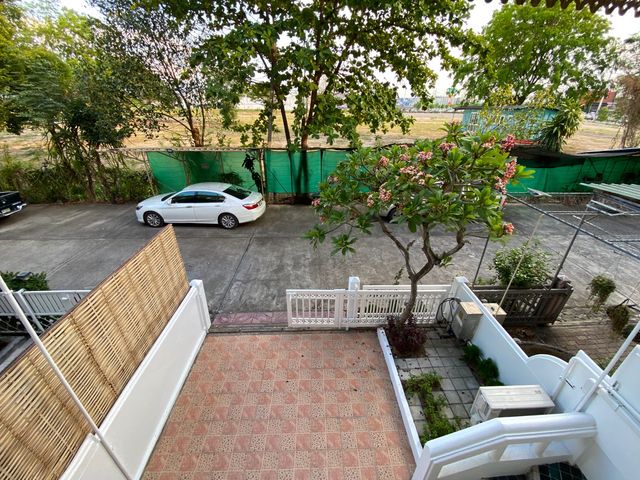 place photo 37