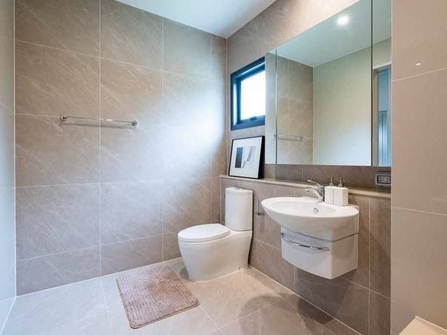 place photo 71