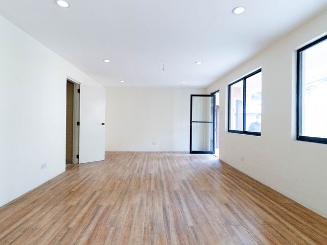 place photo 55