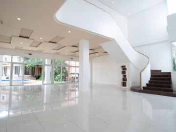 place photo 81