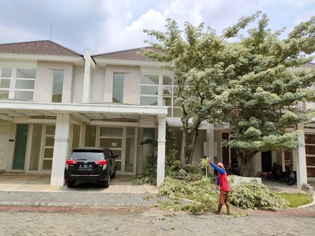 Rumah Grand Pakuwon South Victoria Surabaya barat NEGO SAMPAI DEAL