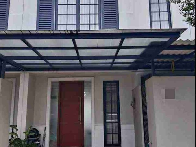 Dijual Rumah 2lantai Grand Harvest kebaron surabaya