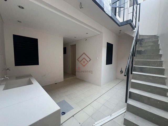 place photo 47