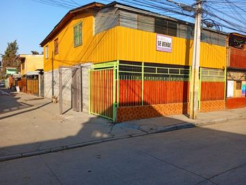 VENTA CASA ESQUINA - DE 2 PISOS , 6 DORMITORIOS ,COMUNA PUDAHUEL SUR