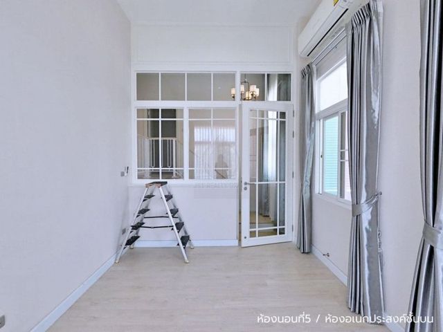place photo 46
