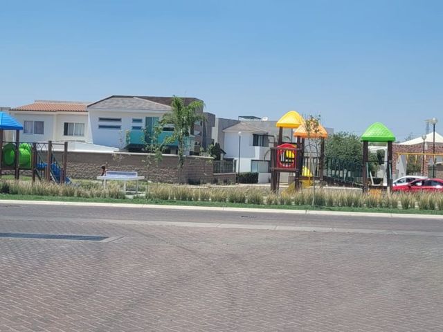 place photo 36