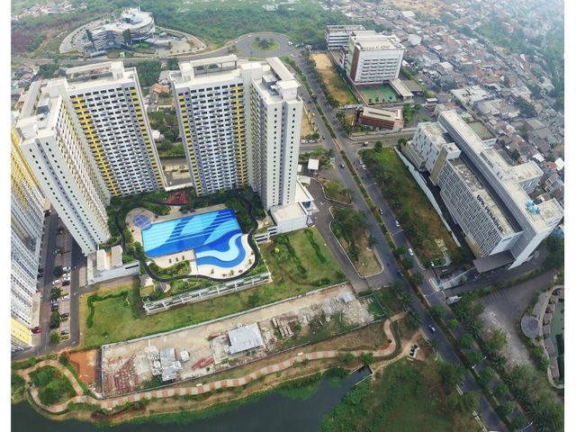 Summarecon Bekasi - The Springlake View Apartment