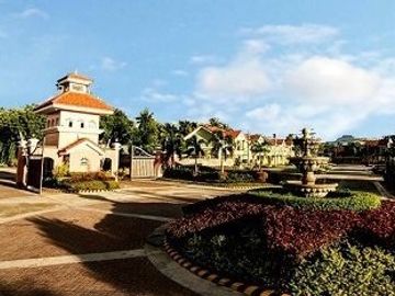 House and Lot-Camella Carson 2 Storey with garage for sale in Bacoor, Cavite