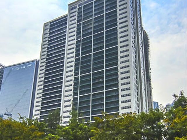 BGC 3BR One Maridien Condo with Tierra Park view with income