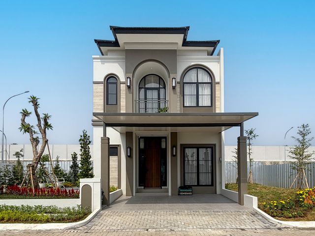 Grand Wisata – Livia at Ladoria